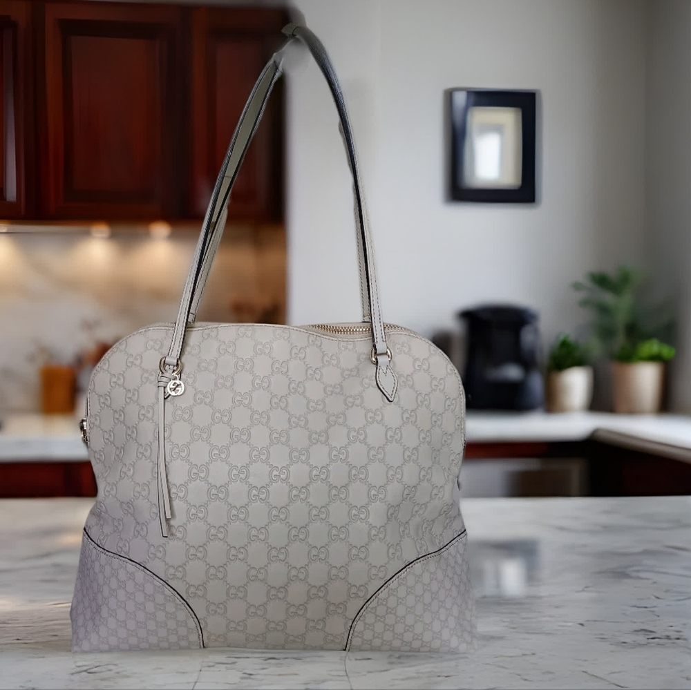 Gucci GG Guccissima Cream Leather Bree Dome Shoulder Bag - Picture 2 of 16